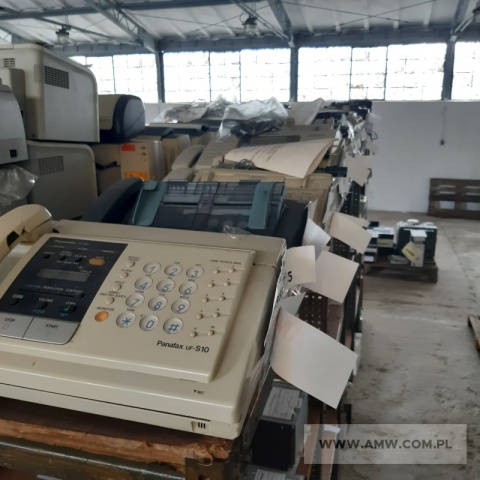 Sprzęt elektroniczny - pakiet zawierający 115 poz. asort. (wg oddzielnego wykazu), w tym m.in.: komputery i notebooki (bez dysków twardych), drukarki, monitory, routery, urządzenia wielofunkcyjne, aparaty telefoniczne itp. 